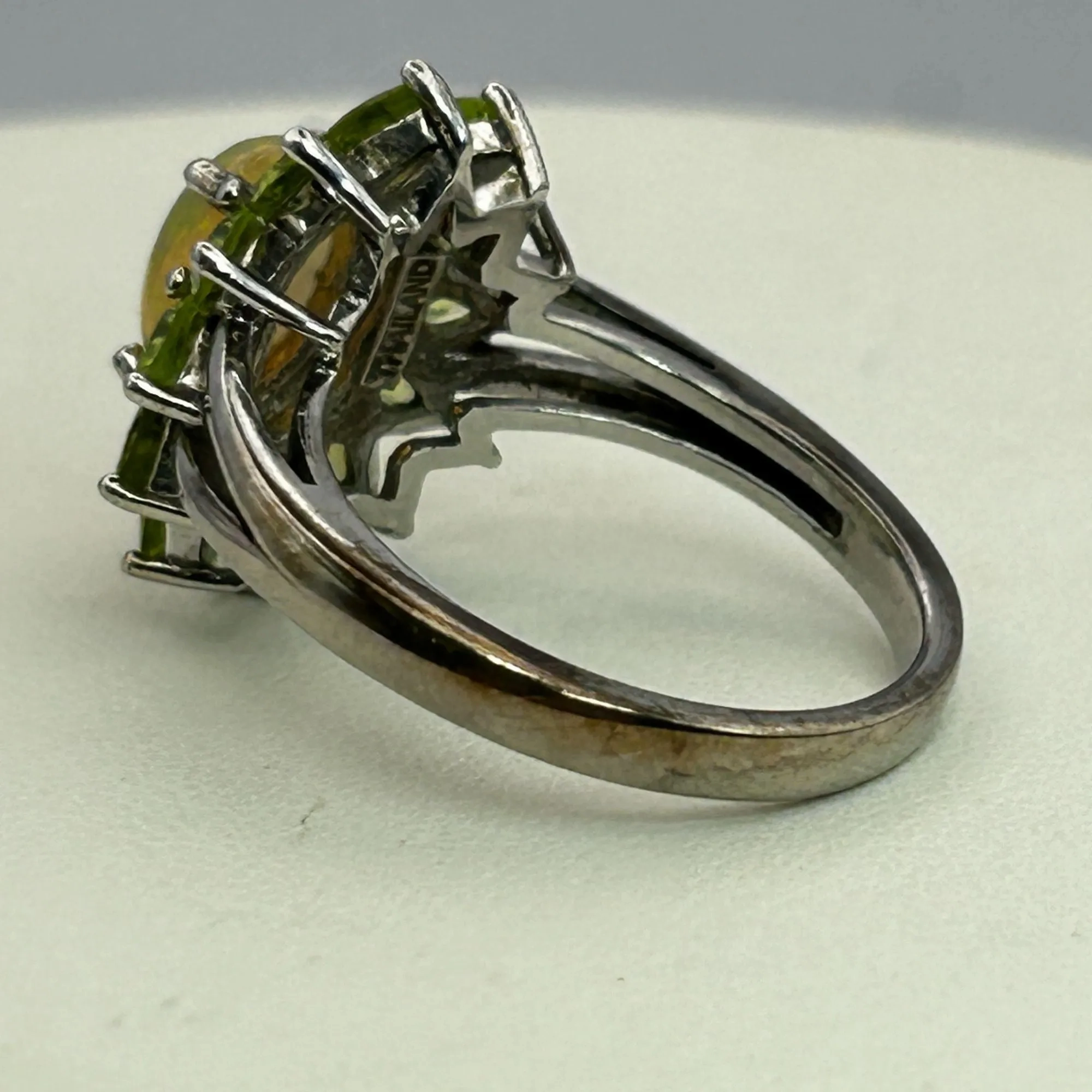 Jelly Opal and Green Peridot Flower Ring Thailand 925 KH SIZE 8