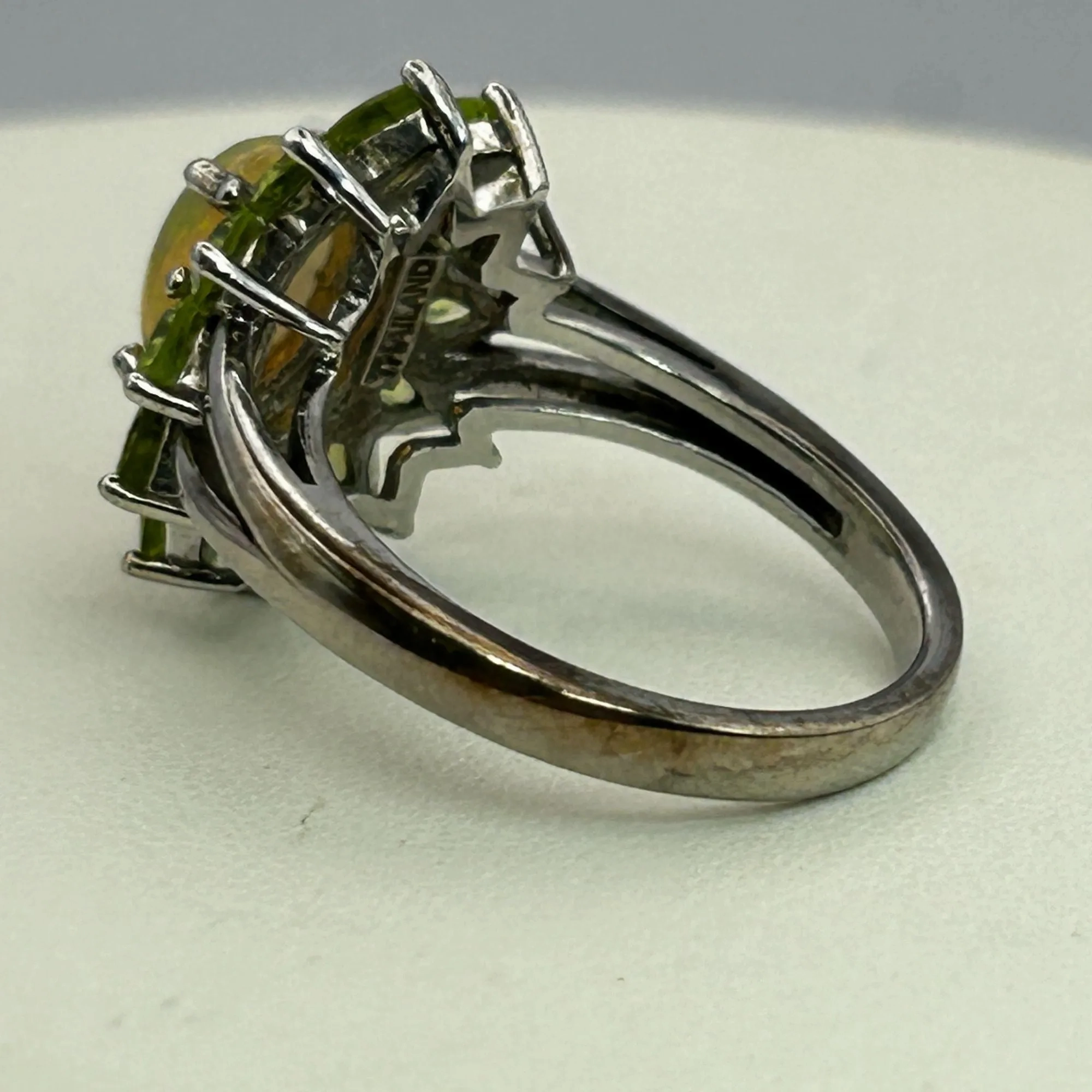 Jelly Opal and Green Peridot Flower Ring Thailand 925 KH SIZE 8