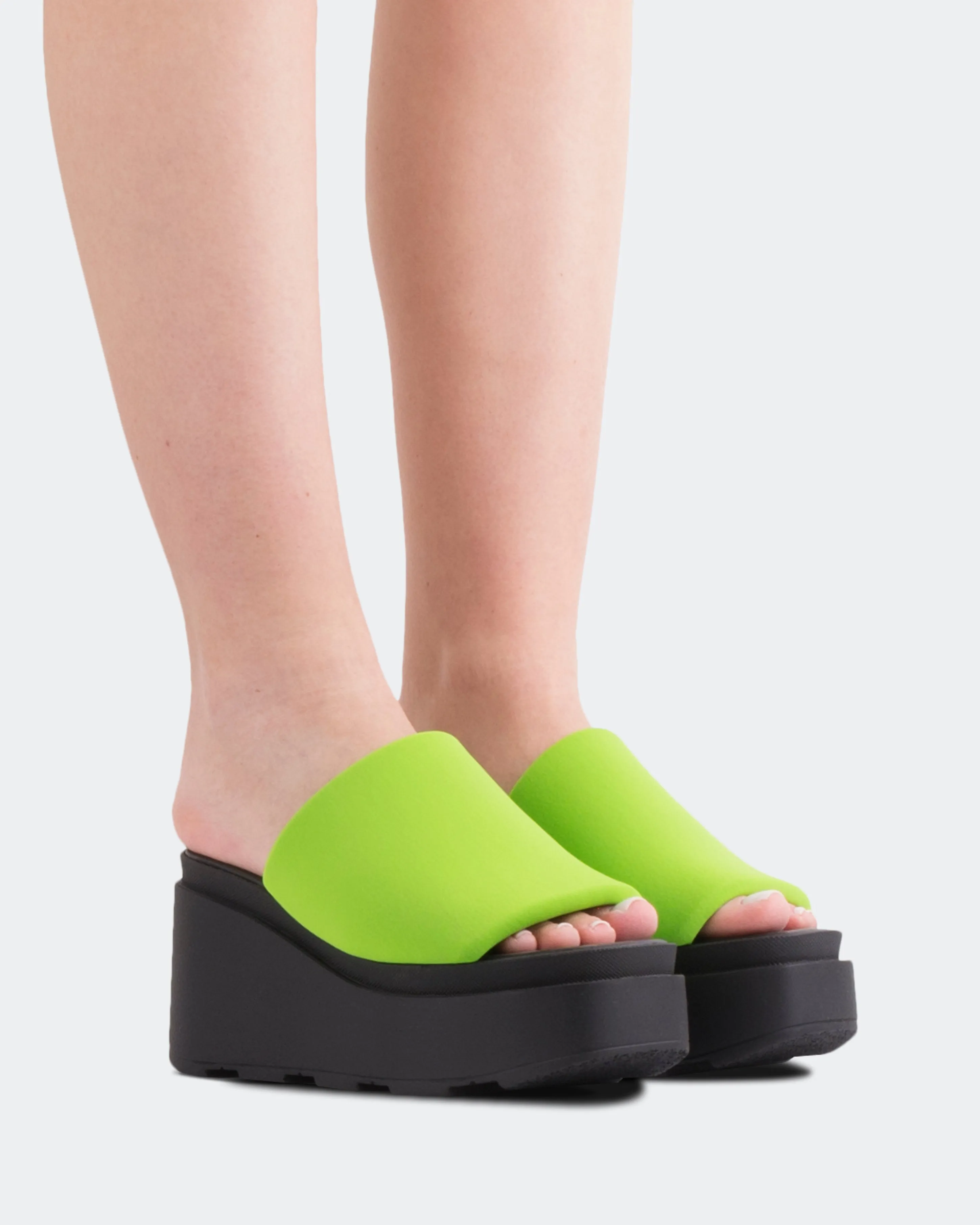 Jenner Green Lycra