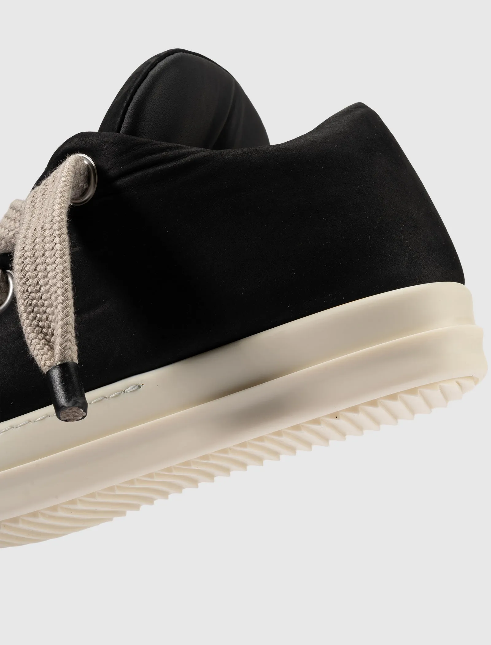 JUMBO SPITZENSCHUHE