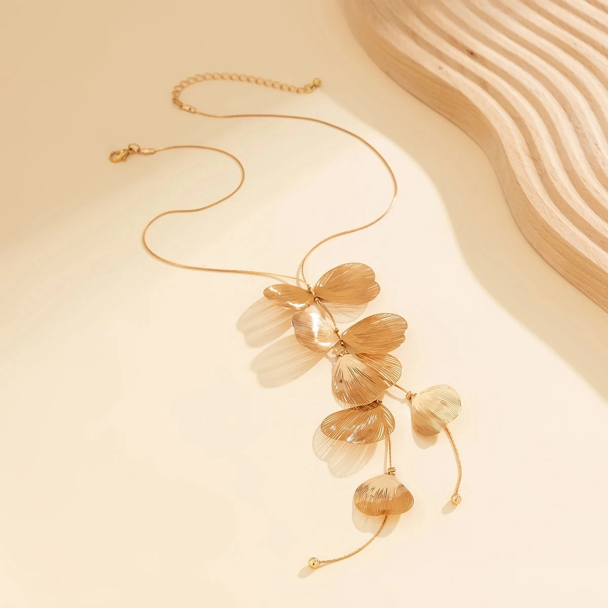 Kpop Flower Petal Pendant Choker Necklace 