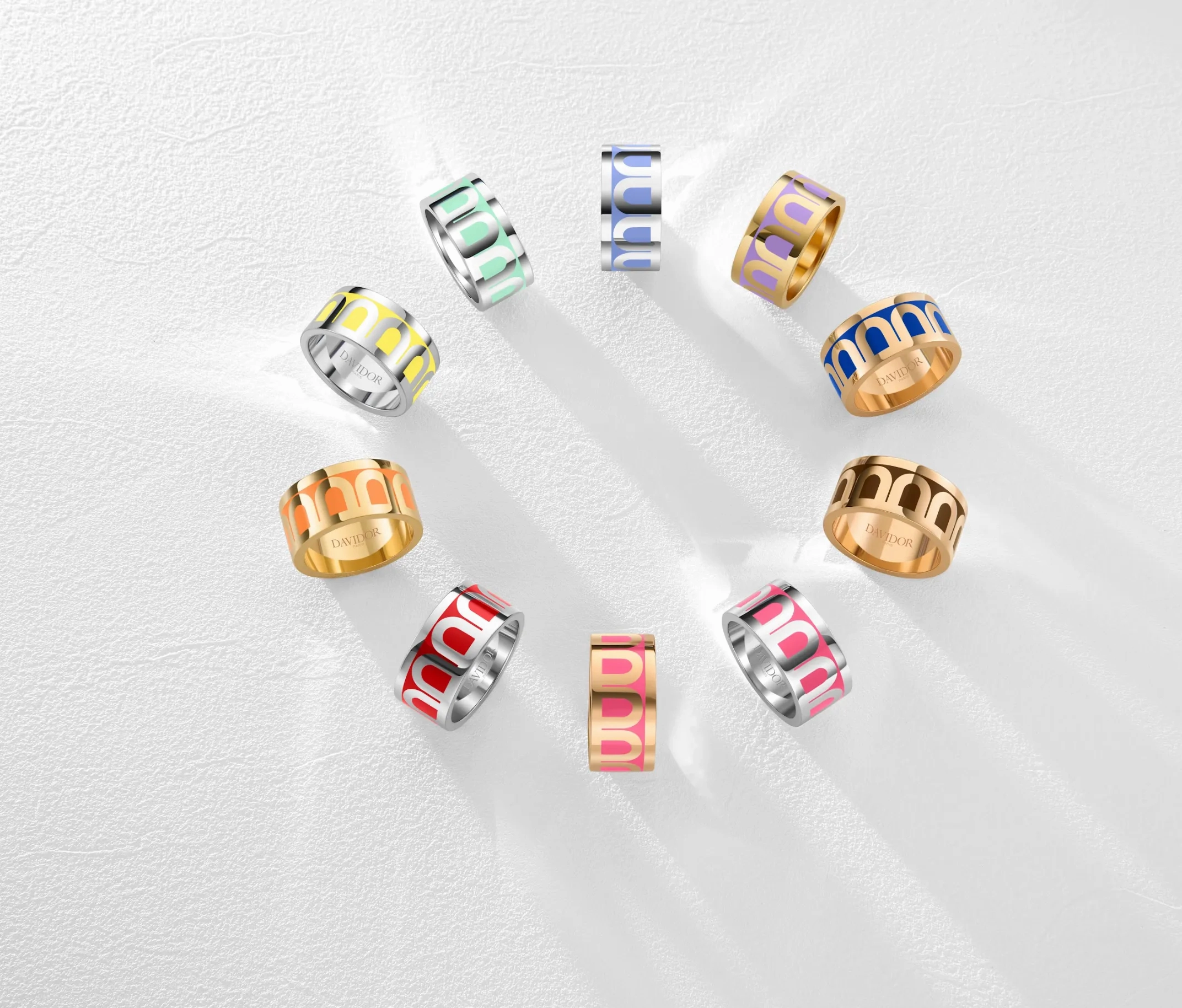 L'Arc de DAVIDOR Ring GM, 18k Yellow Gold with Zeste Lacquered Ceramic
