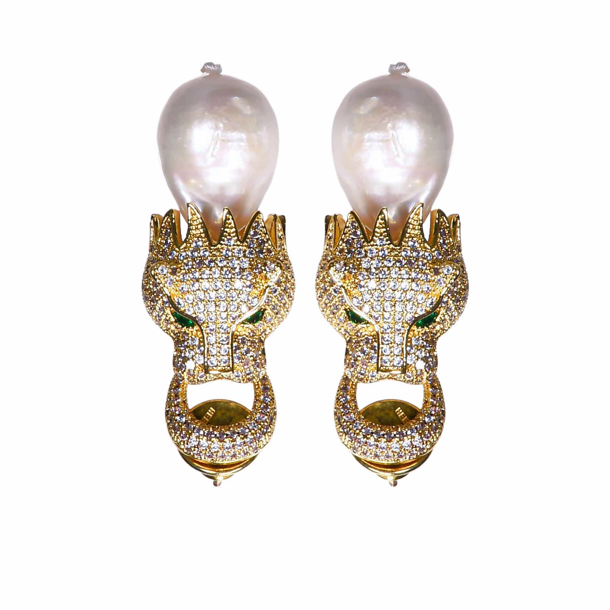 Lara Heems Women's Earring Lion Pearl Gold fashion-jewelry  