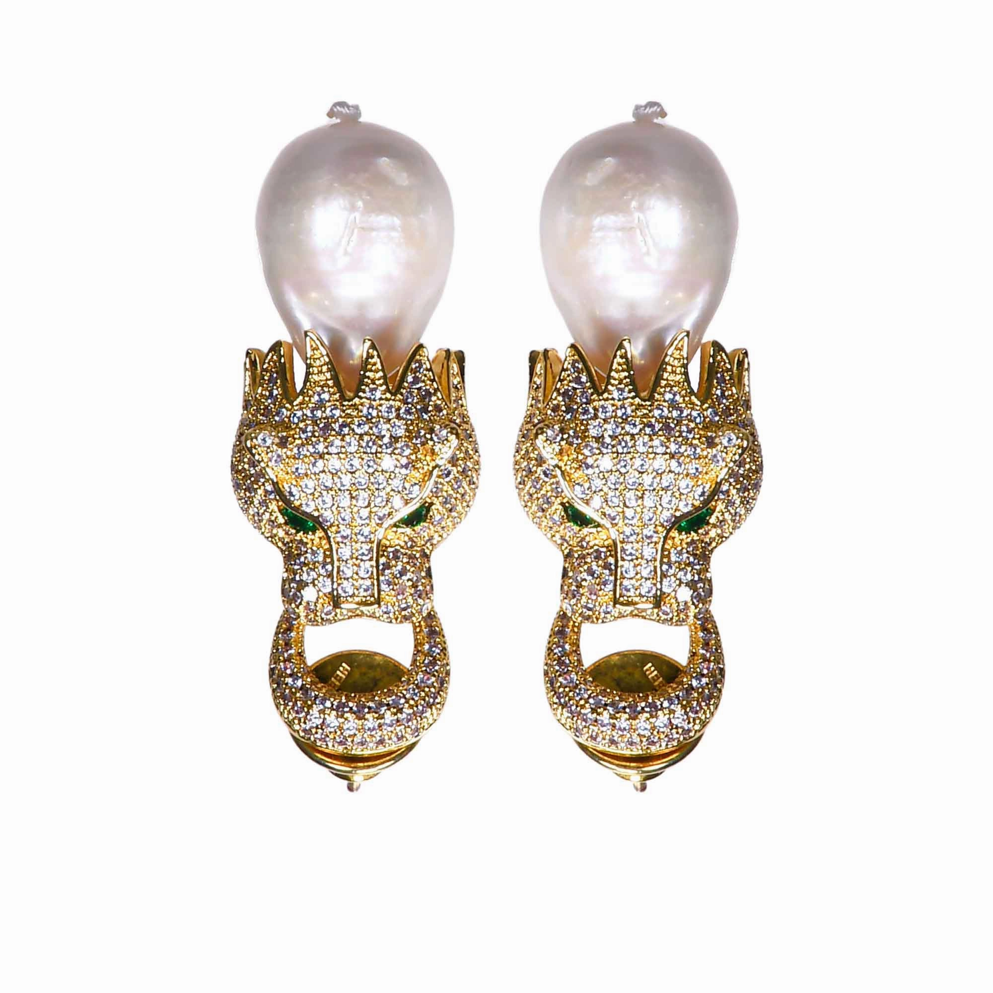 Lara Heems Women's Earring Lion Pearl Gold 
