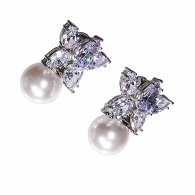 Lara Heems Women's Earring Papillion Pearl White fashion-jewelry  