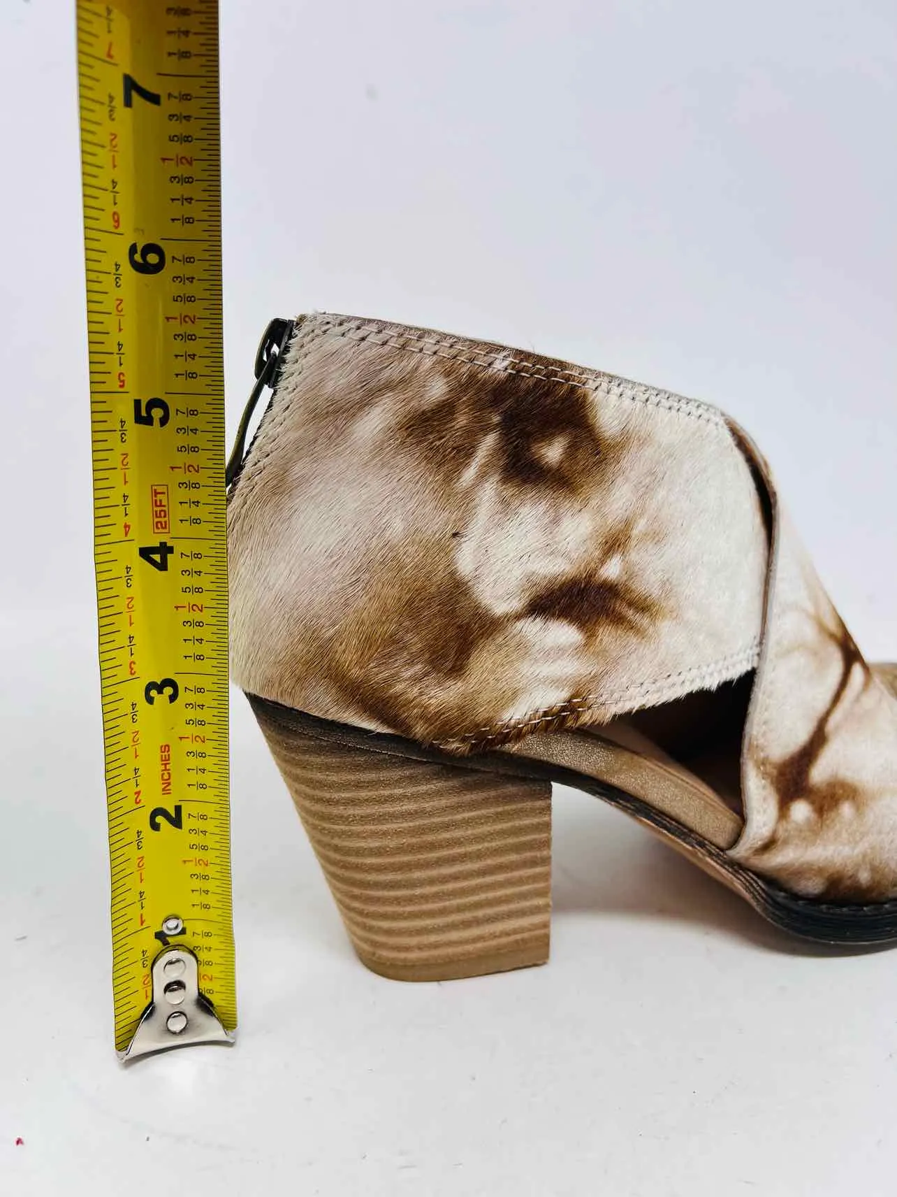 L'Artiste Größe 6,5 Braun/Weiß Gekreuzte Rindsleder Stiefeletten
