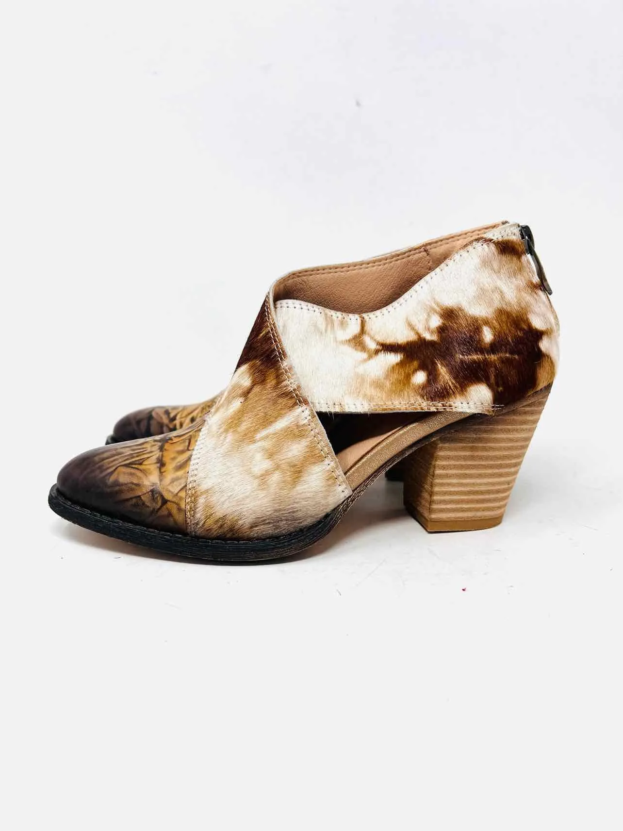 L'Artiste Größe 6,5 Braun/Weiß Gekreuzte Rindsleder Stiefeletten