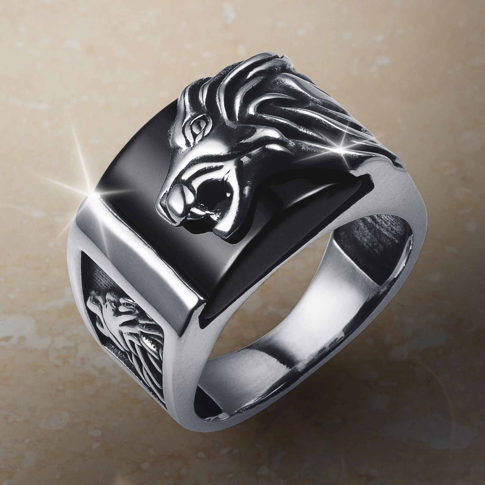 Leo Onyx Men's Ring