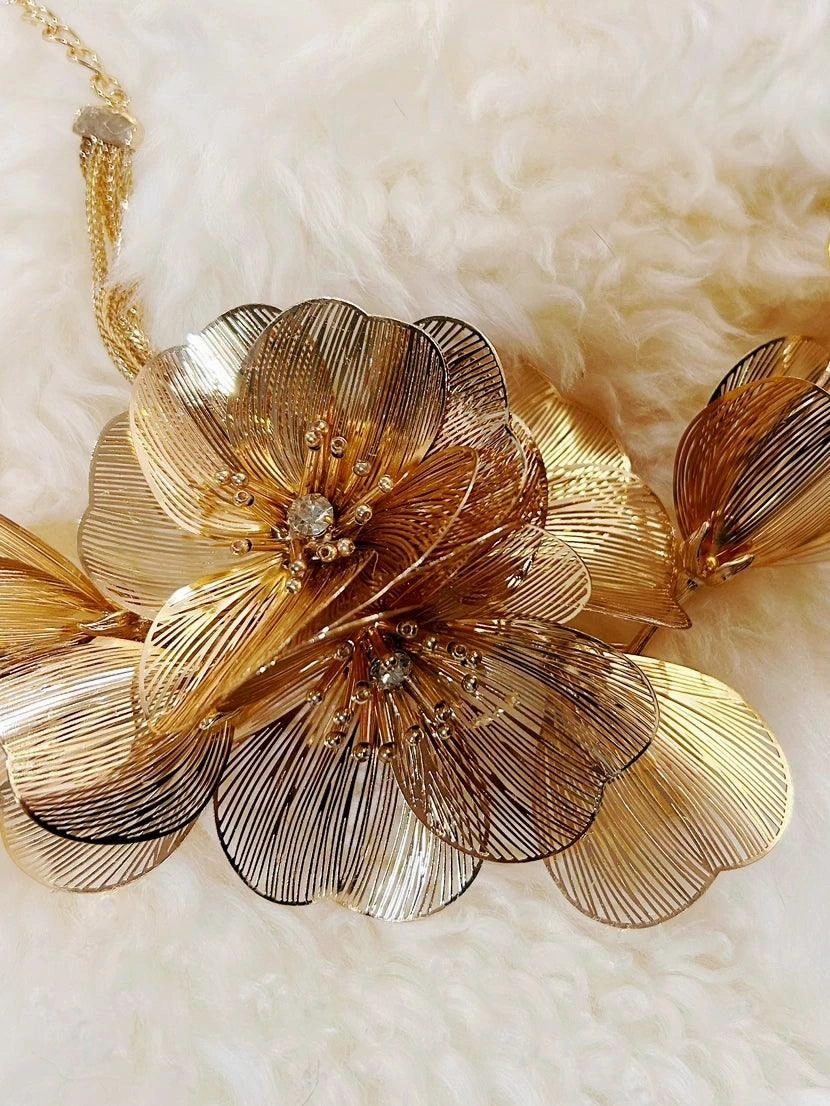 Long Metal Flower Tassel Earrings Necklace Set
