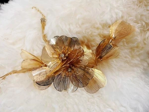 Long Metal Flower Tassel Earrings Necklace Set