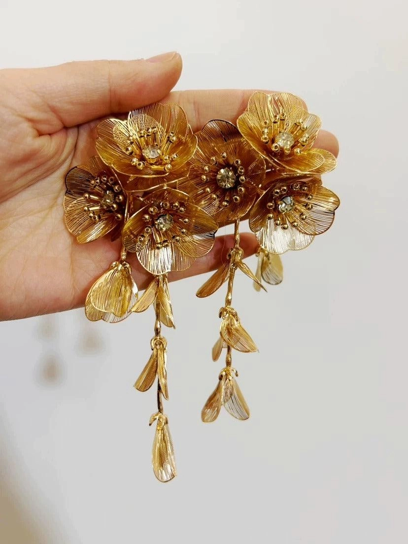Long Metal Flower Tassel Earrings Necklace Set