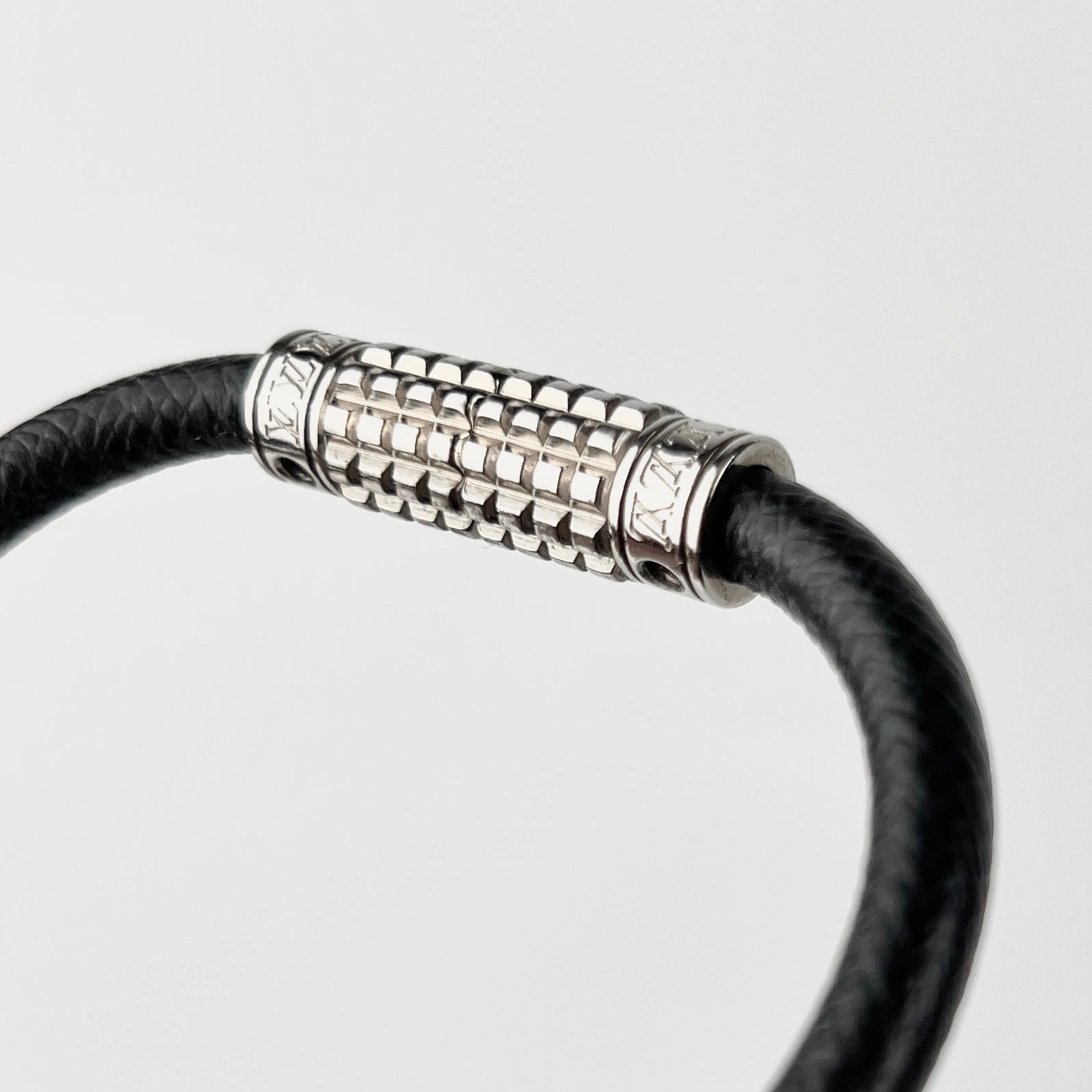 Louis Vuitton Digit Bracelet Grey
