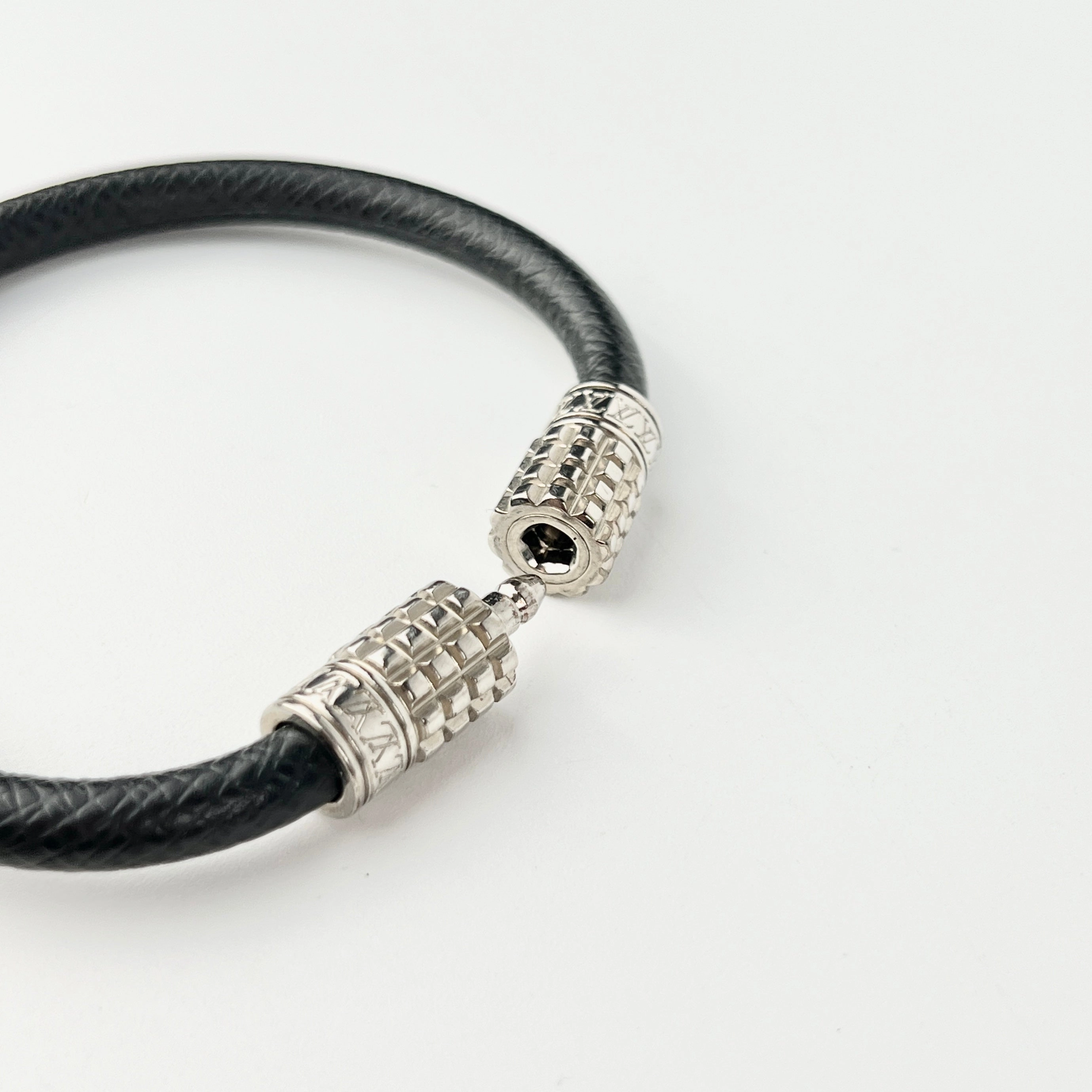 Louis Vuitton Digit Bracelet Grey