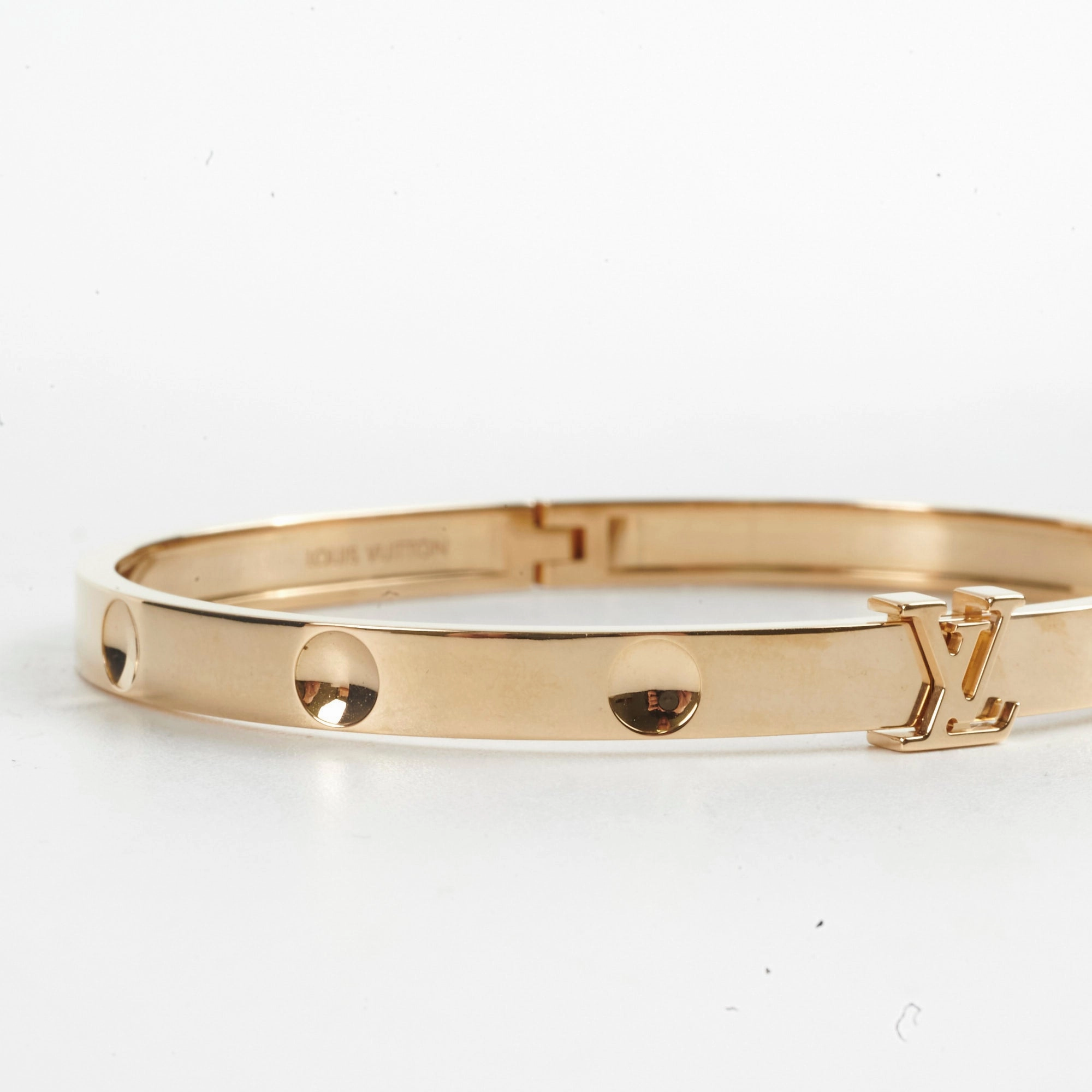Louis Vuitton Empreinte Bangle Yellow Gold Size 17 (M)