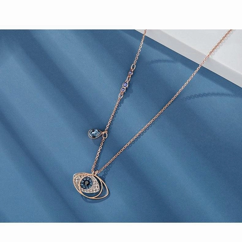 Luxurious Austrian Crystal Necklace
