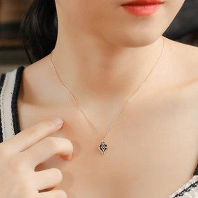 Luxury Retro Geometric Necklace 