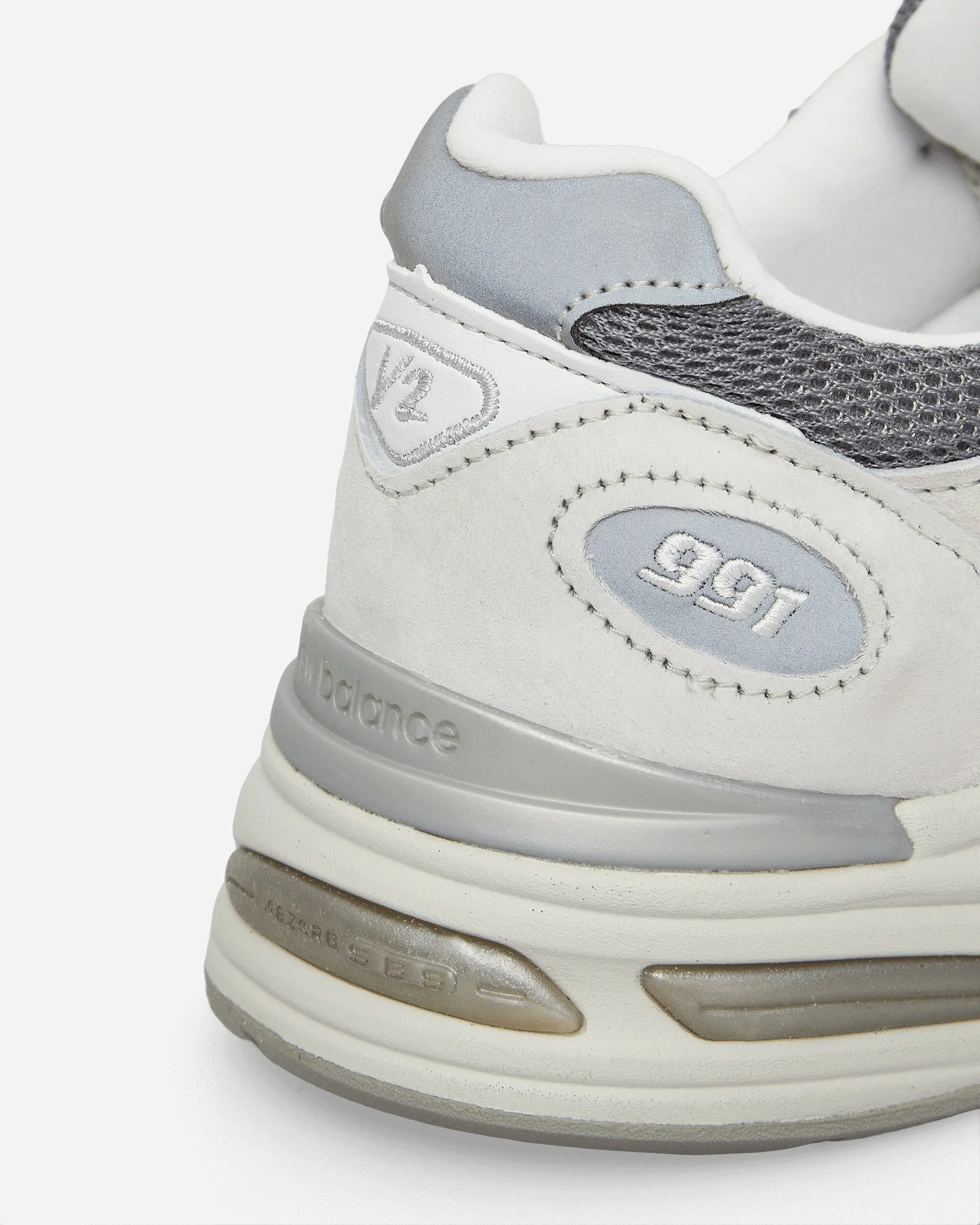 Hergestellt in UK 991v2 Sneakers Nimbus Cloud / Silber