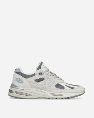 Hergestellt in UK 991v2 Sneakers Nimbus Cloud / Silber