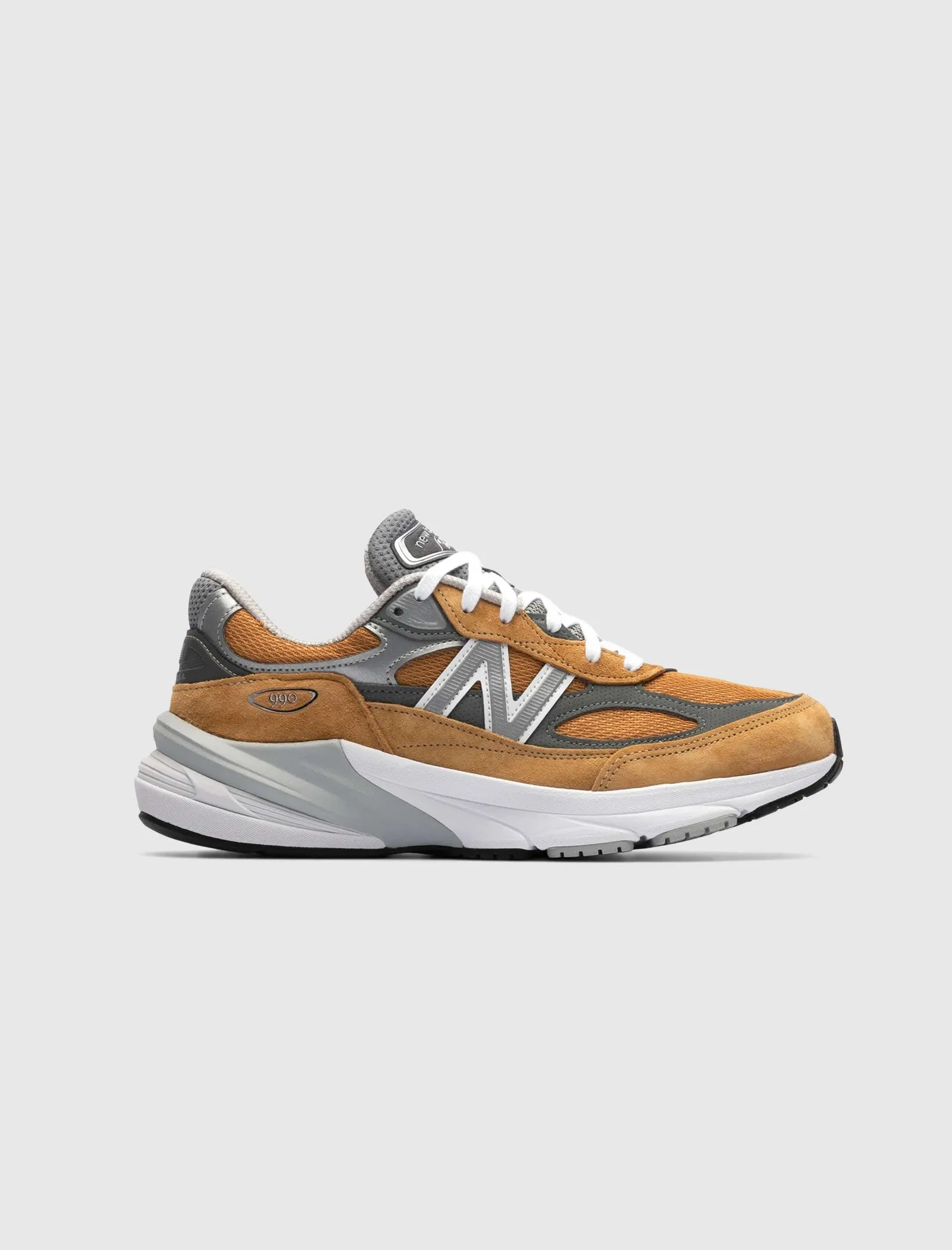 HERGESTELLT IN USA 990 V6 