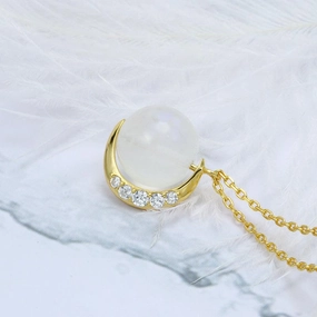 Maiden Moonlight Stone Moon Necklace 