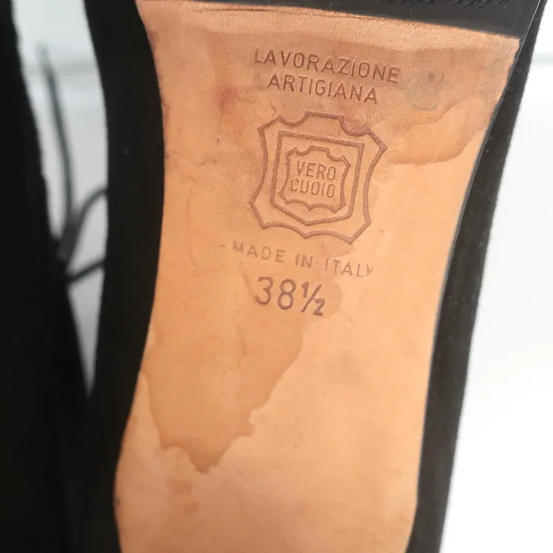 Manolo Blahnik Schnürstiefeletten Schwarz Wildleder Größe 38.5 Spitze Kitten Absatz