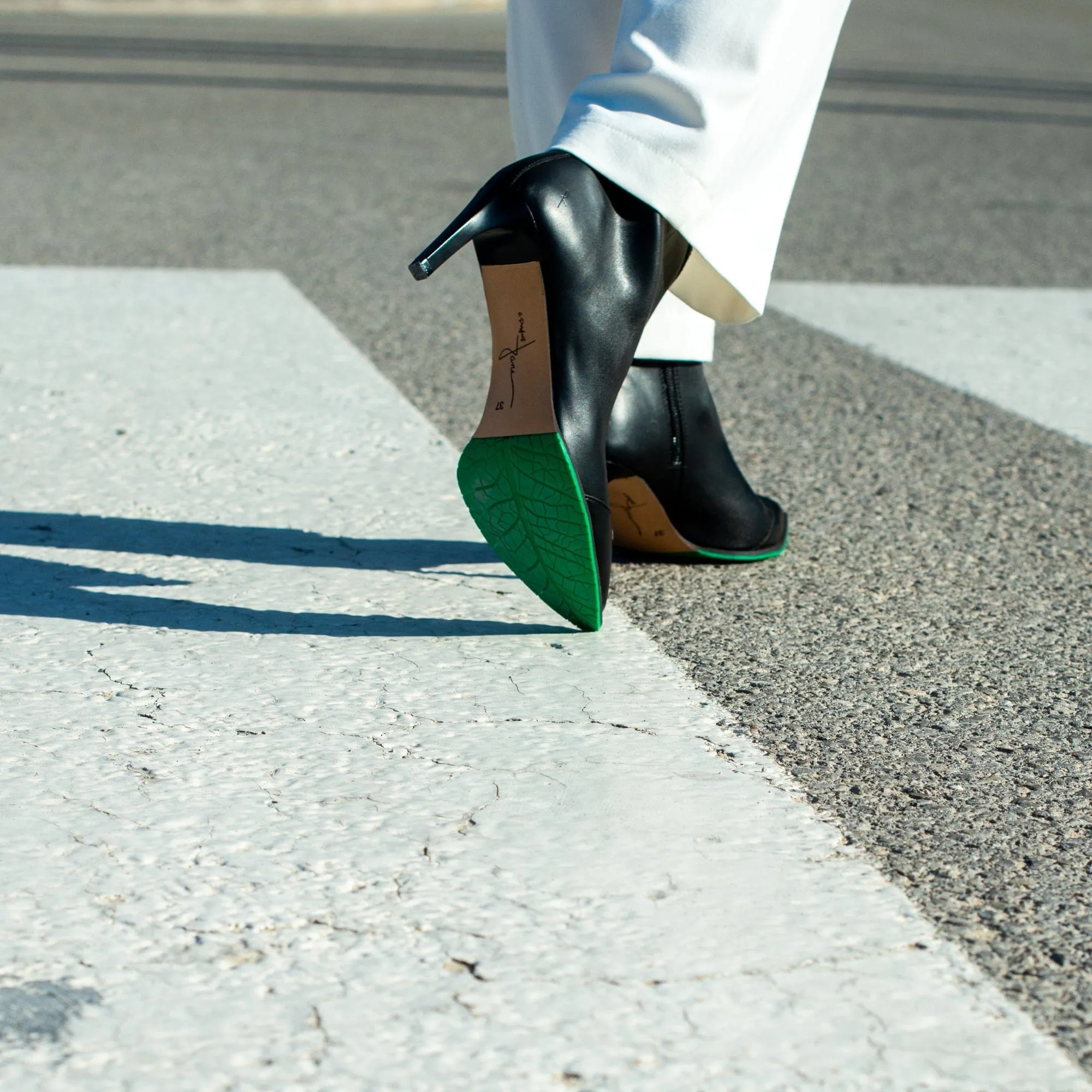 Marly Vegan Leder Stiletto Stiefel | Mehrere Farben