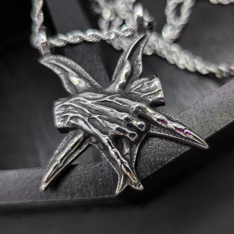 Men's And Women's Fashion Three-dimensional Pendant Titanium Steel Necklace 