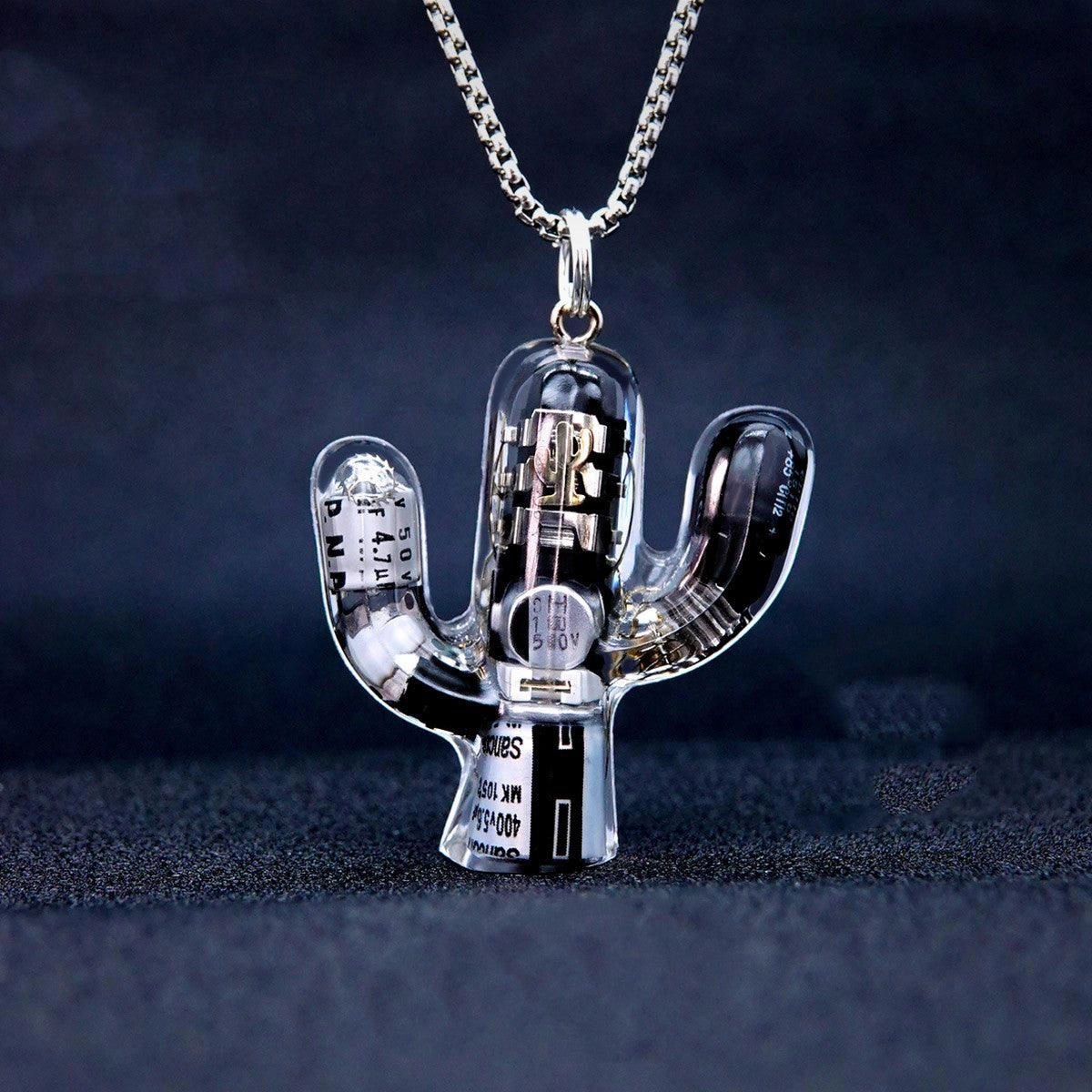 Men's And Women's Fashionable And Simple Cactus-shaped Pendant Necklace
