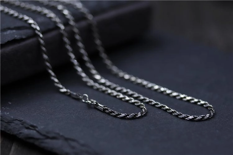 Men's And Women's Versatile Long S925 Sterling Silver Fried Dough Twist Necklace