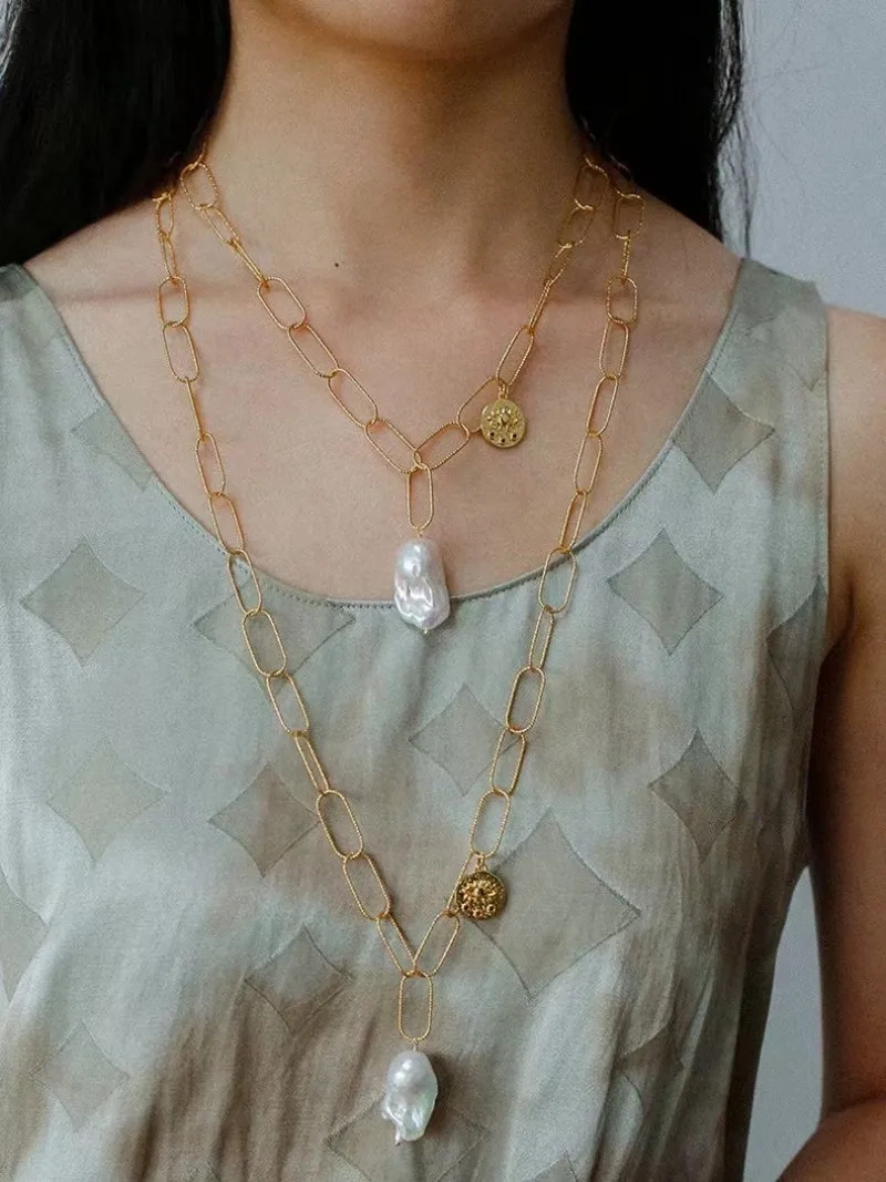 Metal Thick Chain Baroque Pearl Pendant Necklace