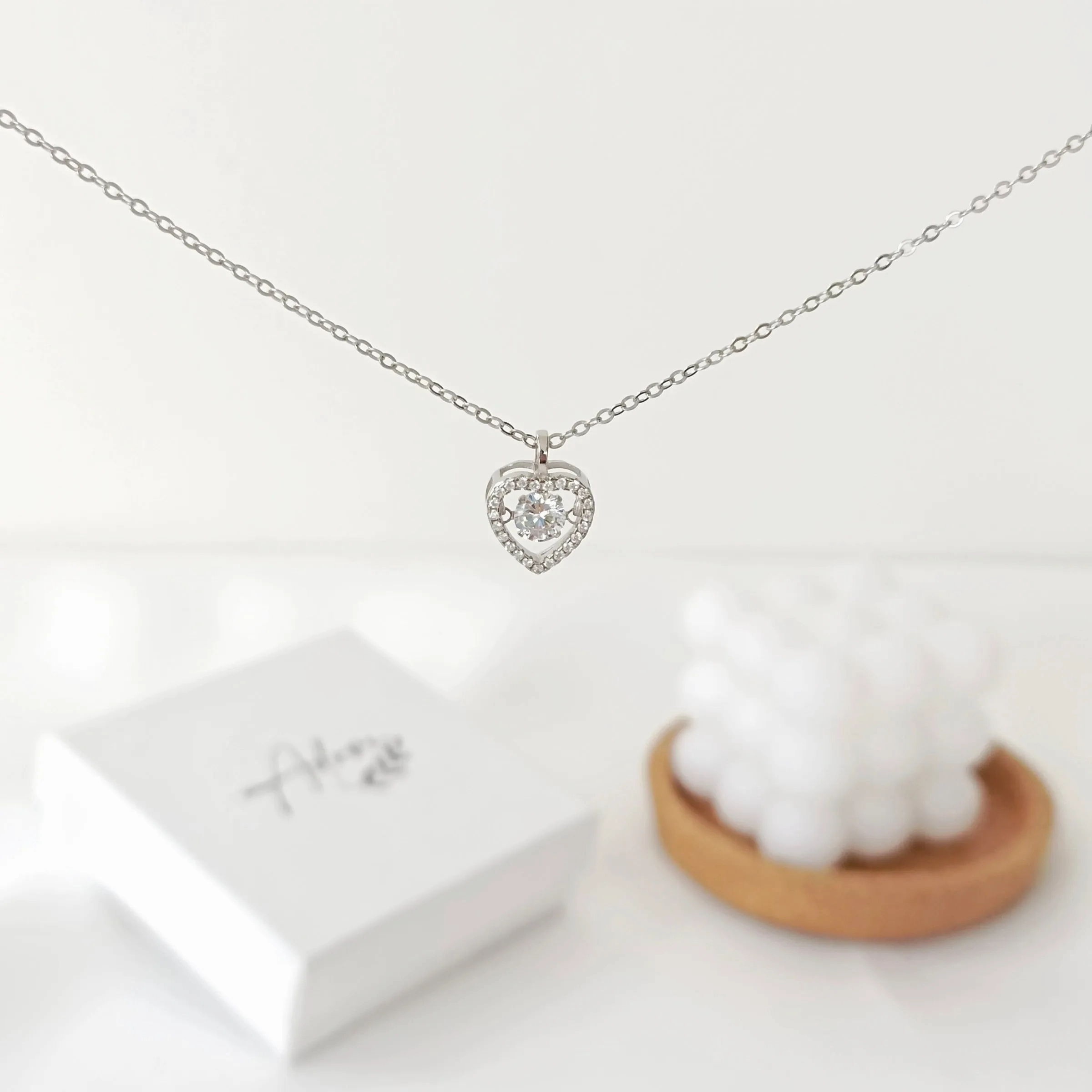 Mila Heart Beating Necklace