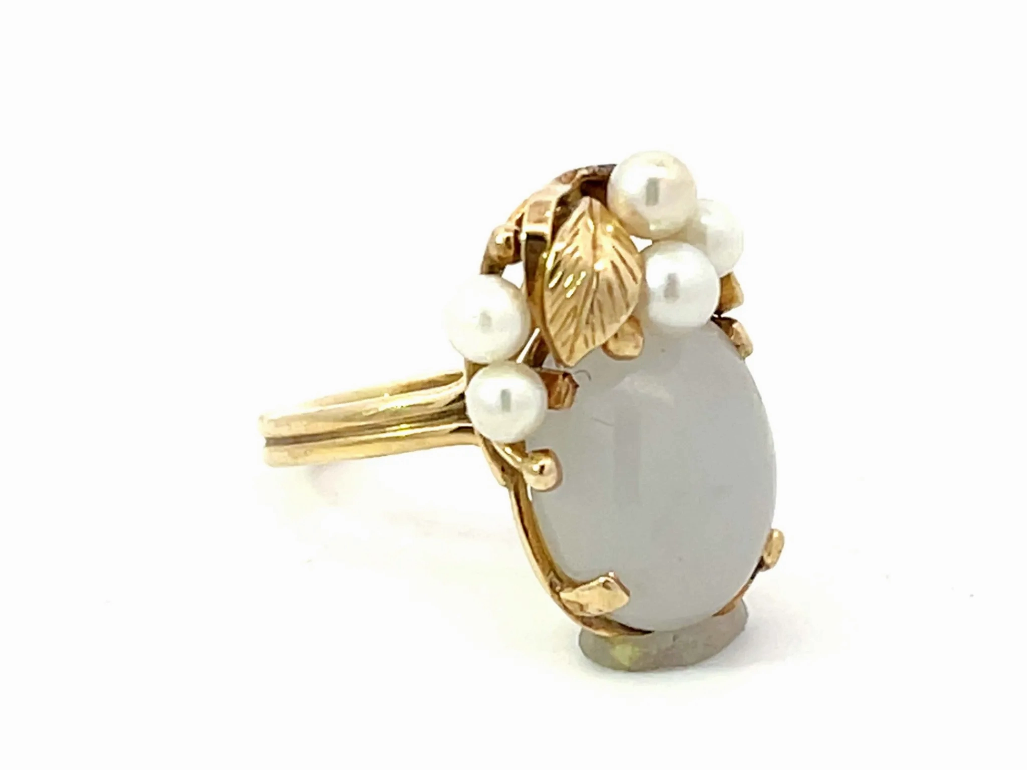 Mings Hawaii Oval Cabochon White Jade Pearl Leaf Ring 14k Yellow Gold