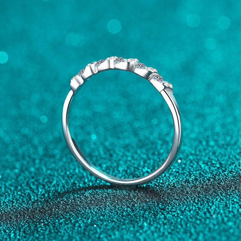 Moissanite Water Ripple Fashion Ring