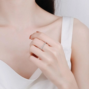 Moissanite Water Ripple Fashion Ring 