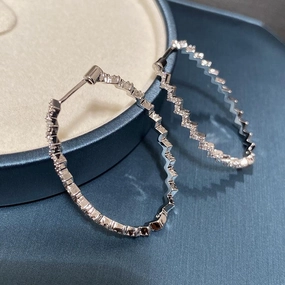 Mosan Diamond Wave Fashion Geometry Earrings 