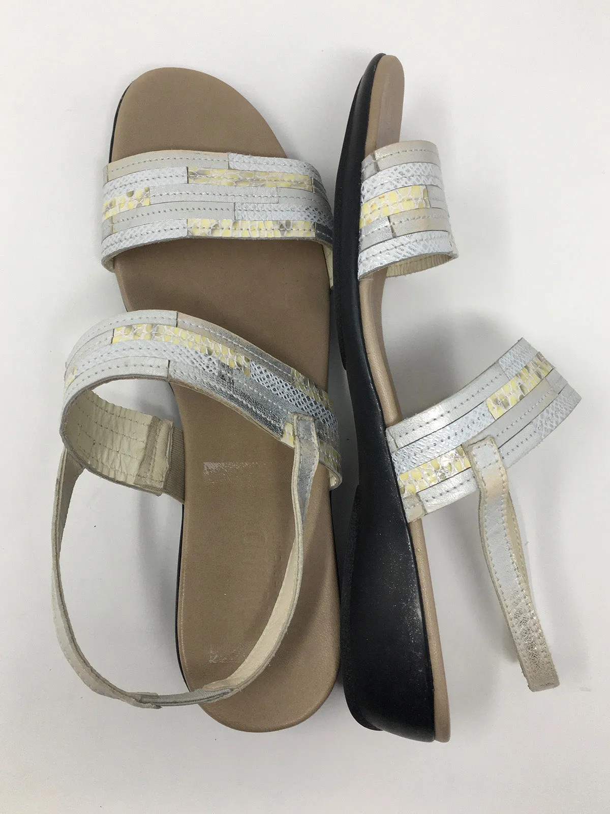 Munro Größe 11 Elfenbein-Patchwork-Sandalen