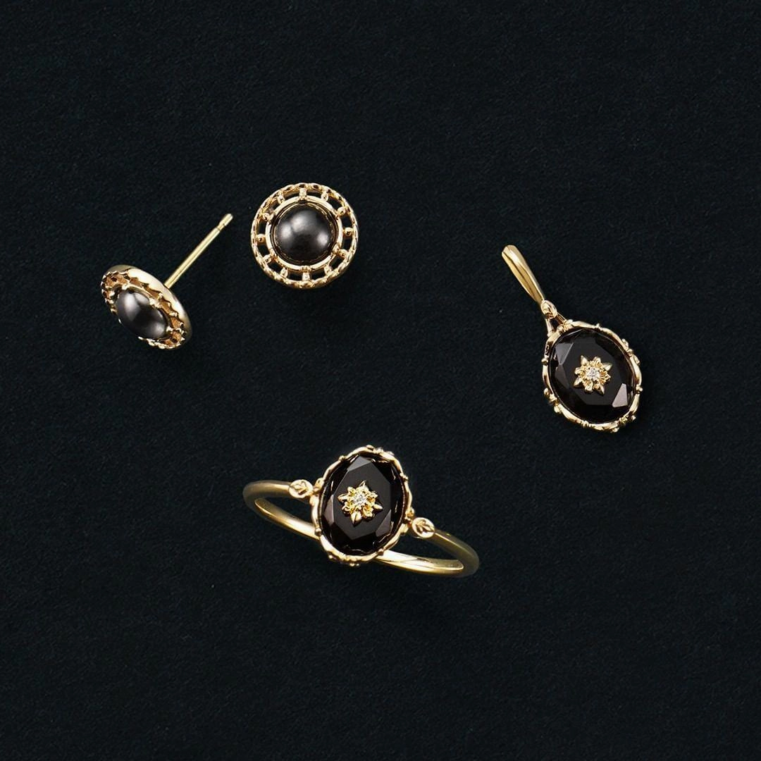 Natural Black Agate Flower Cut Ring