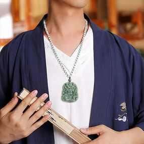 Natural Emerald Domineering Dragon Pendant Necklace 