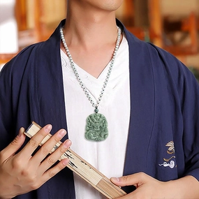 Natural Emerald Domineering Dragon Pendant Necklace 