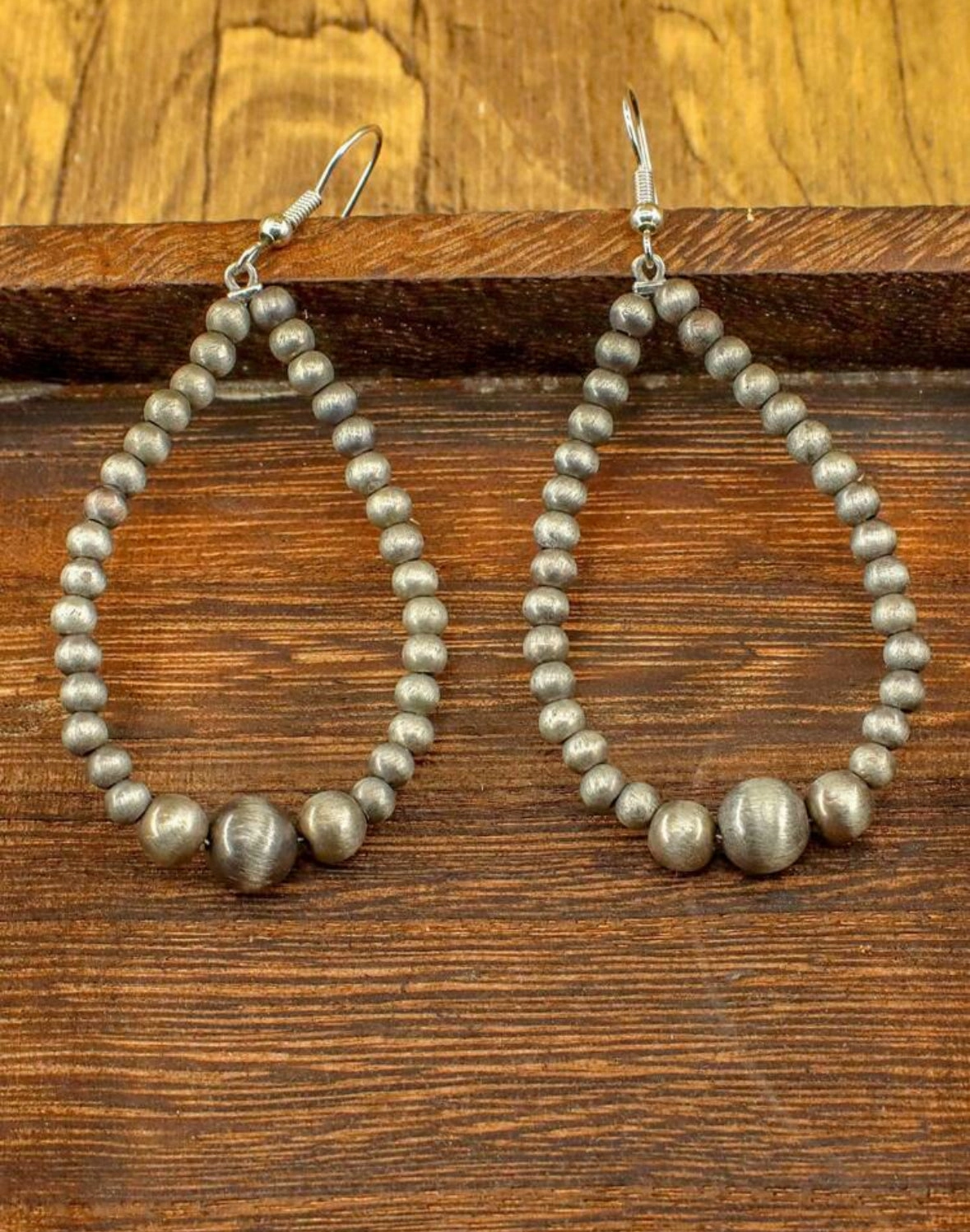 Navajo Pearl Earrings texture-rose-gold  