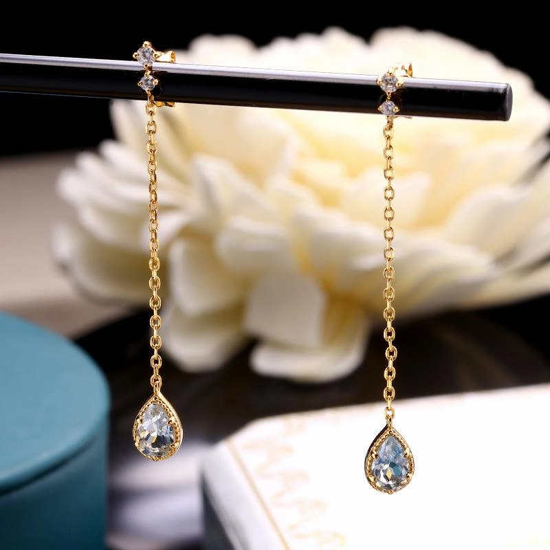 New Women's Simple Long Ear Line