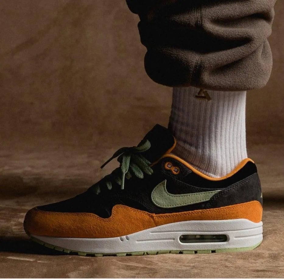 Nike Sneakers Air Max 1 Ugly Duckling ‘Honigtau’