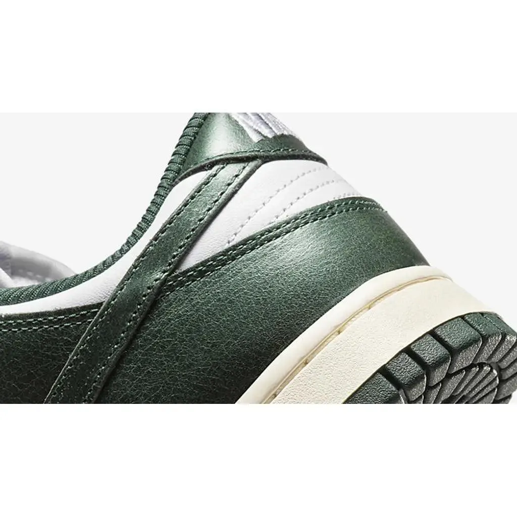 Nike Sneakers Nike Dunk Low Vintage Grün (D)