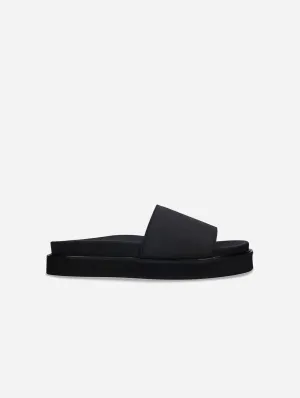 Okina Unisex Vegane Mikrofaser-Sandalen mit breitem Träger und Plateauabsatz | Schwarz