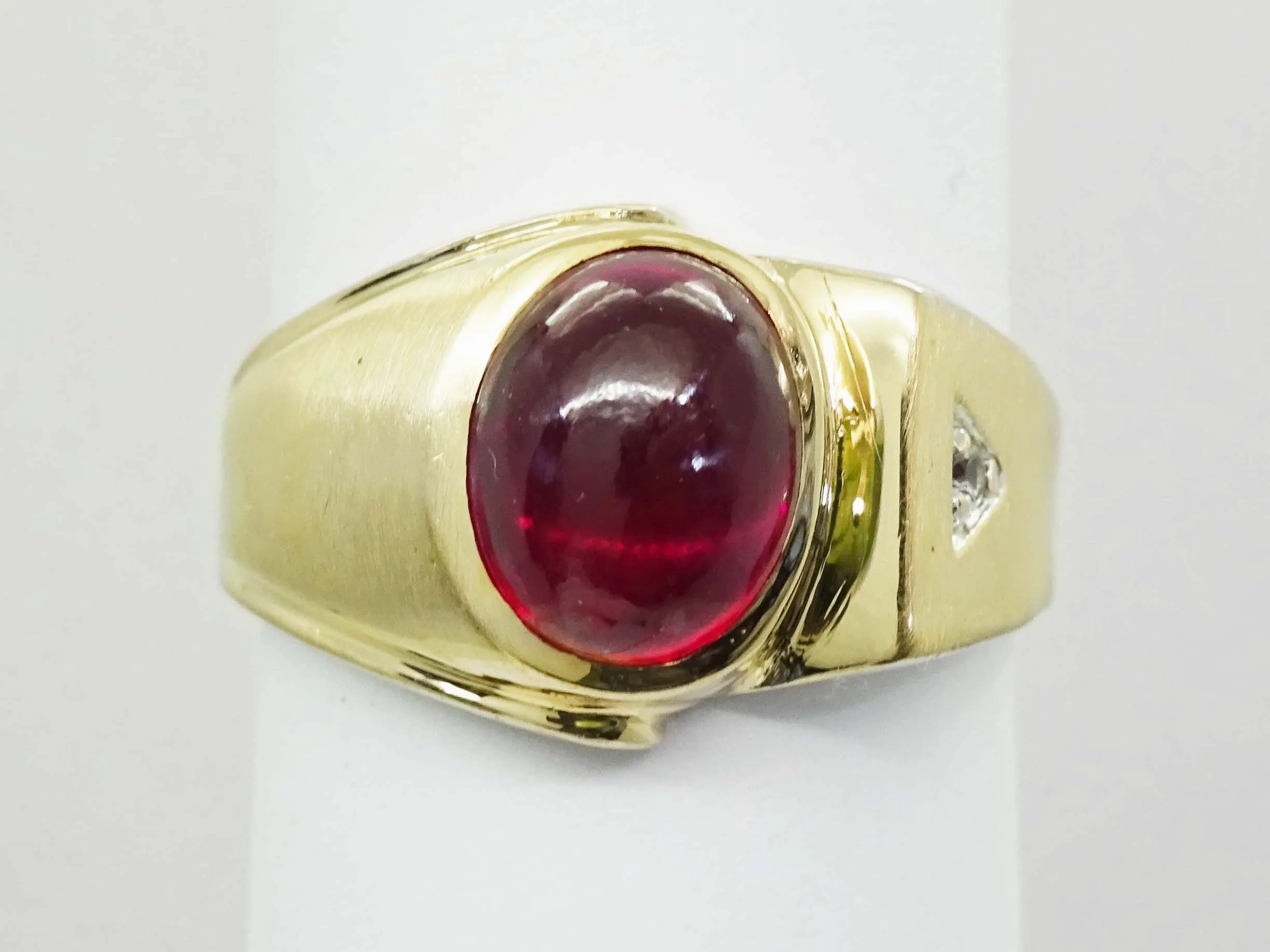 Oval Red Glass Cabochon &amp; Natural Diamond Ring 10k Gold Size 10.5