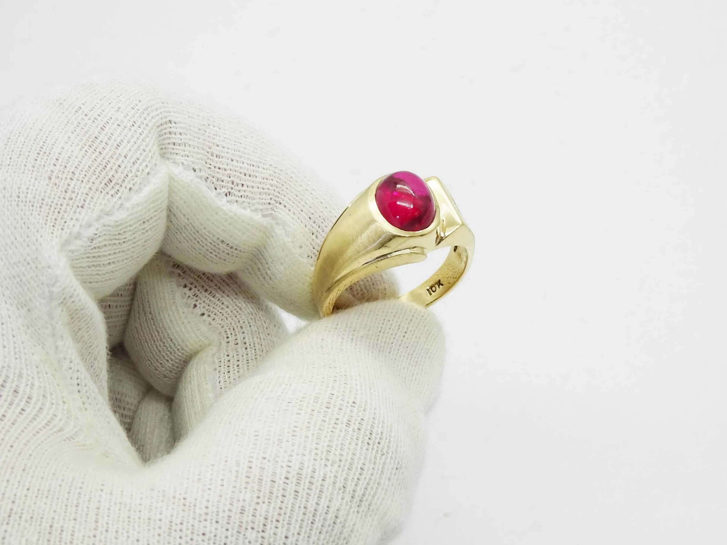 Oval Red Glass Cabochon &amp; Natural Diamond Ring 10k Gold Size 10.5