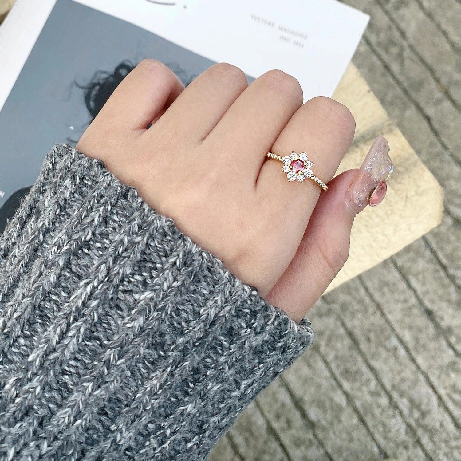 Personalized Inlaid Natural Stone Color Gemstone Ring For Women
