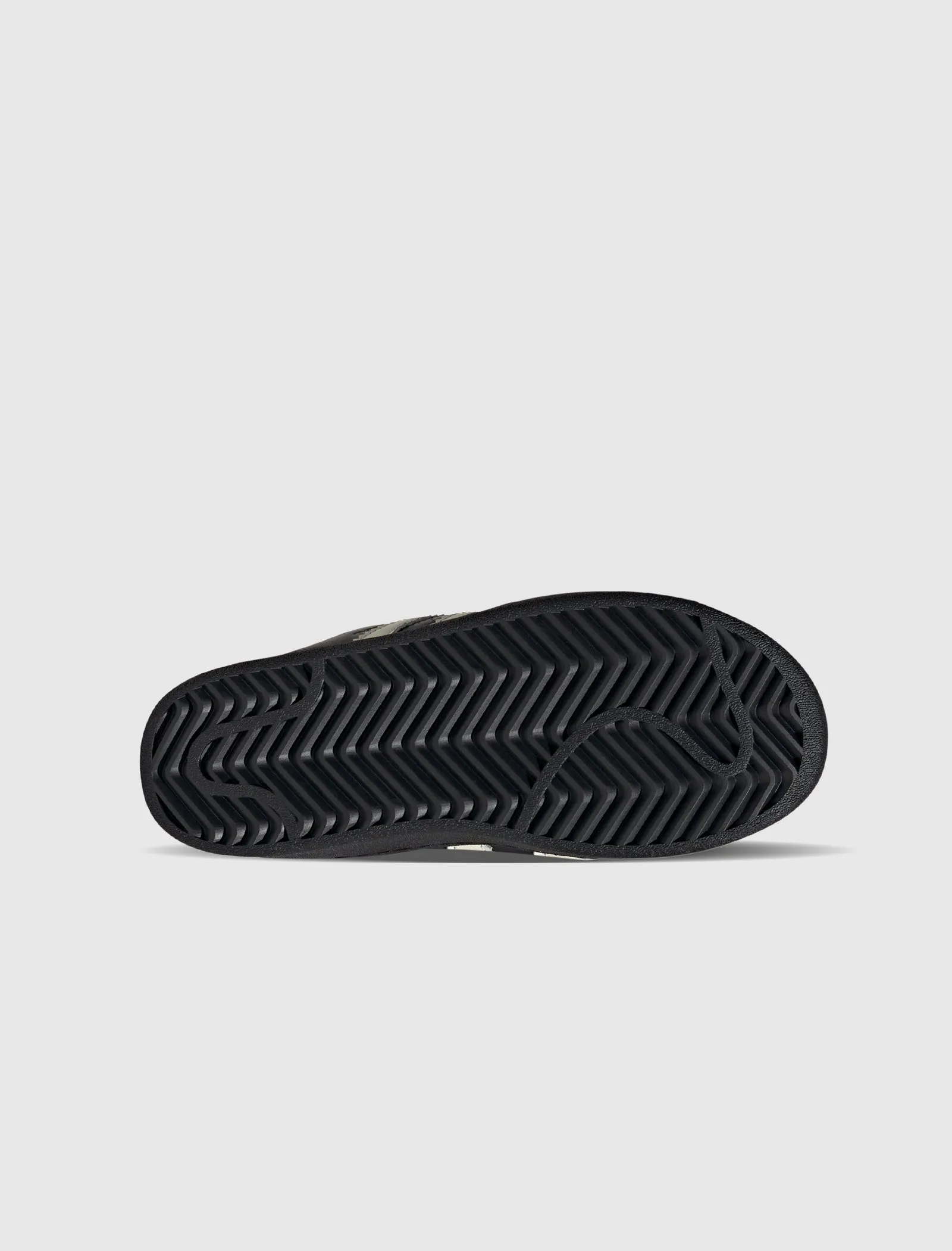 PHARRELL WILLIAMS SUPERSTAR 92 