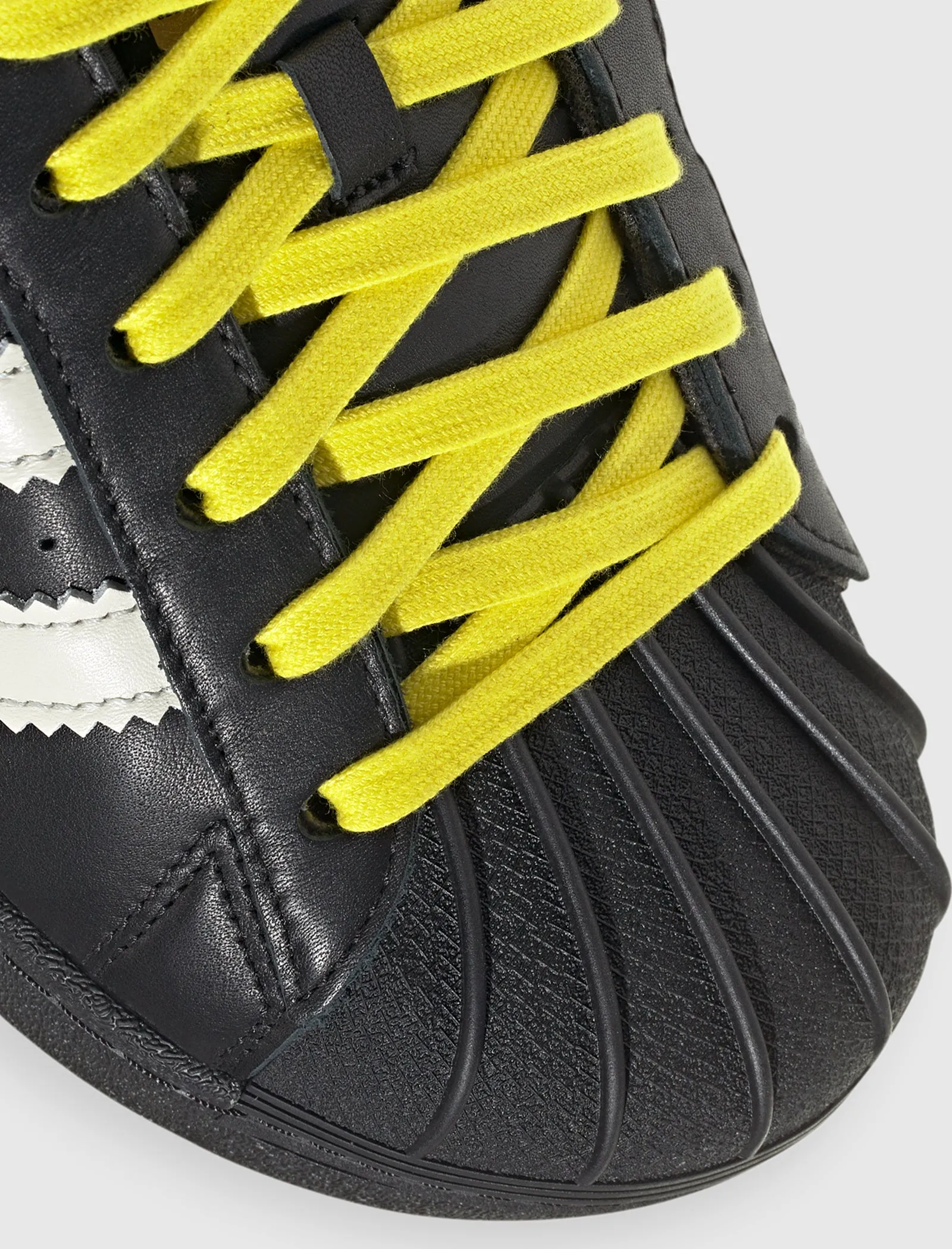 PHARRELL WILLIAMS SUPERSTAR 92 