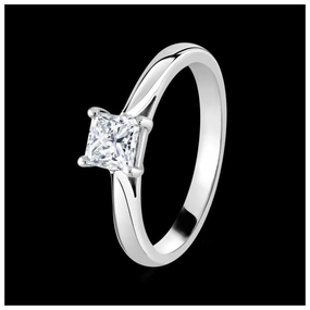 Platinum 4 claw Classic Diamond Ring texture-diamond  